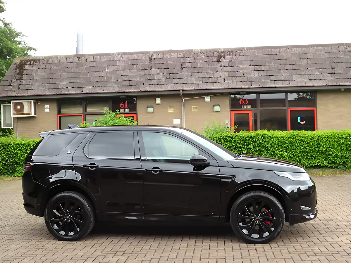 Used 2021 Land Rover Discovery Sport R-Dynamic Hse Santorini Black - Interior and Exterior details 2