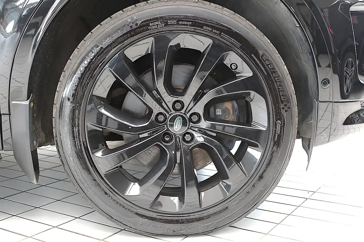 Used 2021 Land Rover Discovery Sport R-Dynamic S Plus Black - Interior and Exterior details 12