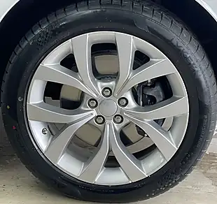 Used 2021 Land Rover Discovery Sport R-Dynamic S Plus White - Interior and Exterior details 11