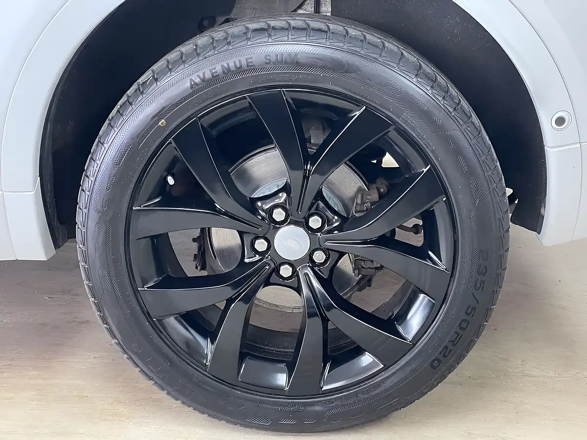 Used 2021 Land Rover Discovery Sport R-Dynamic S Plus White - Interior and Exterior details 11