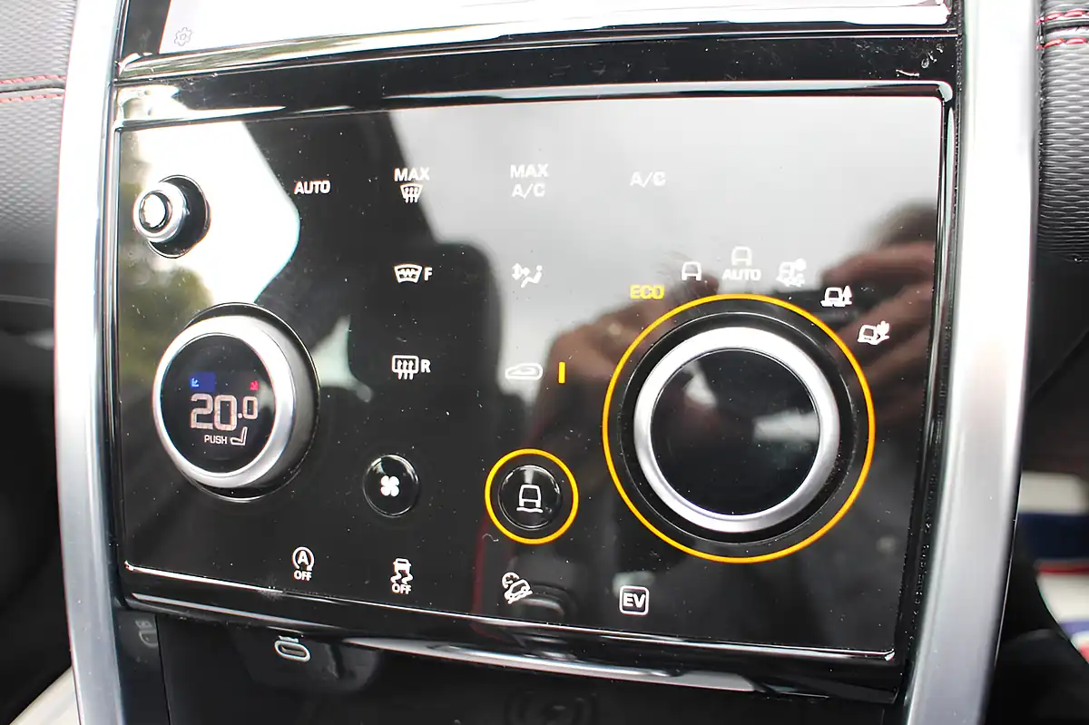 Used 2021 Land Rover Discovery Sport R-Dynamic Se Black - Interior and Exterior details 16