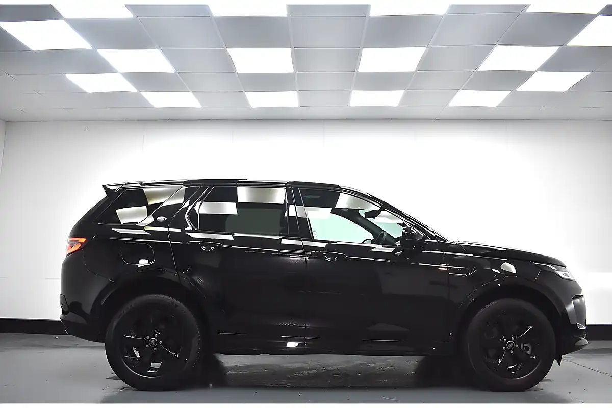 Used 2021 Land Rover Discovery Sport R-Dynamic Se Black - Interior and Exterior details 17