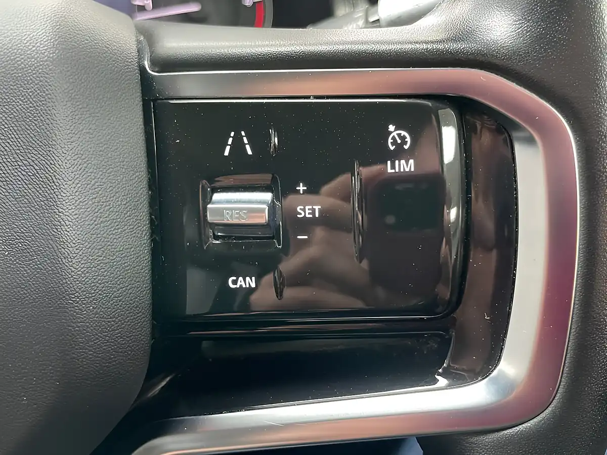 Used 2021 Land Rover Discovery Sport S Black - Interior and Exterior details 17