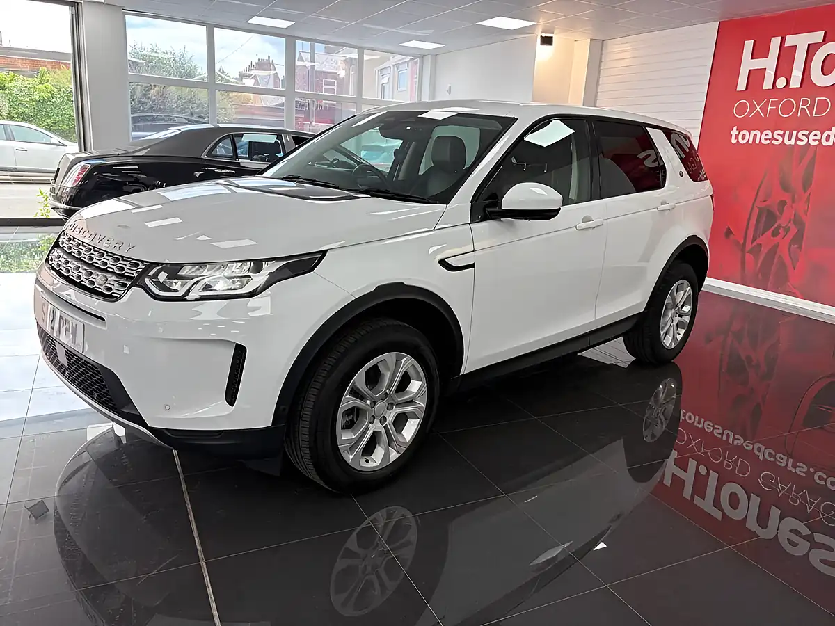 Used 2021 Land Rover Discovery Sport S White - Interior and Exterior details 9