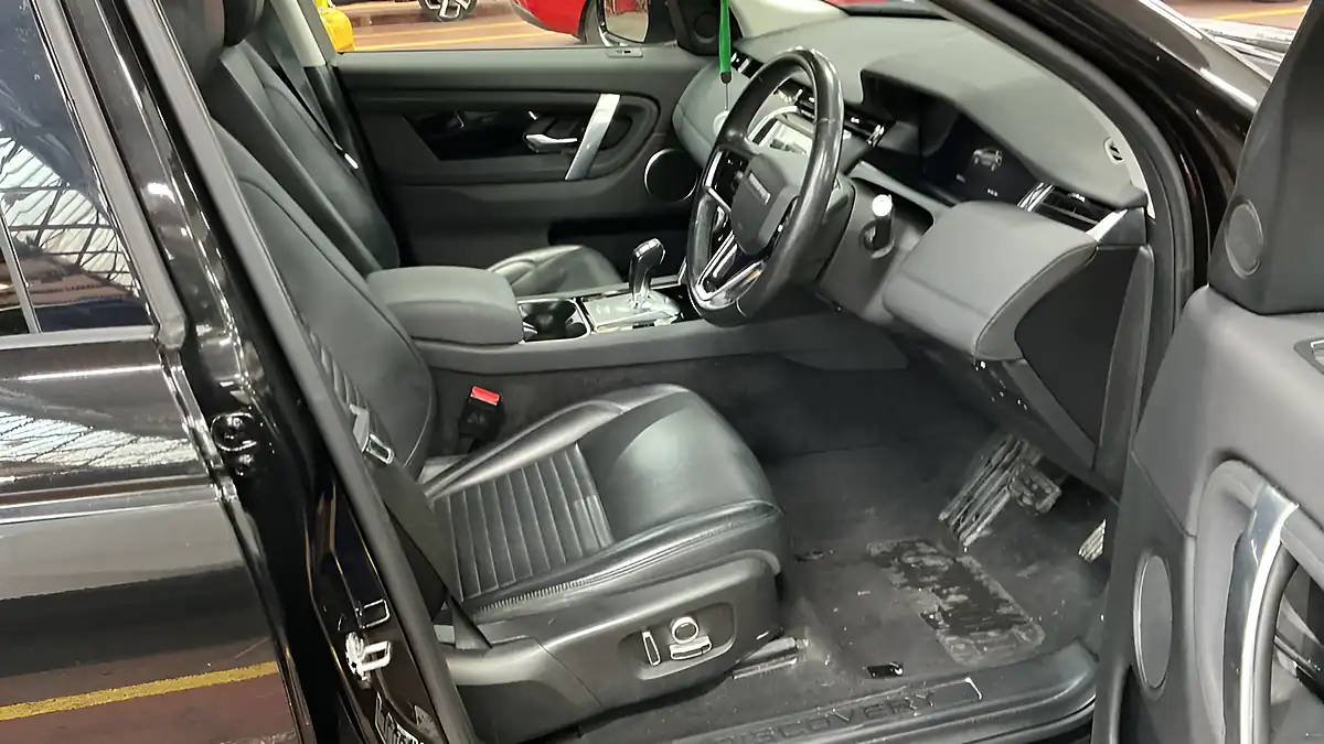 Used 2021 Land Rover Discovery Sport Se Black - Interior and Exterior details 7