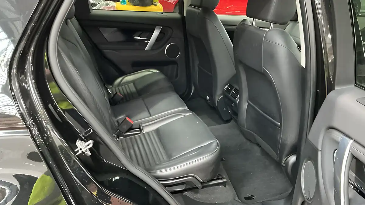 Used 2021 Land Rover Discovery Sport Se Black - Interior and Exterior details 8