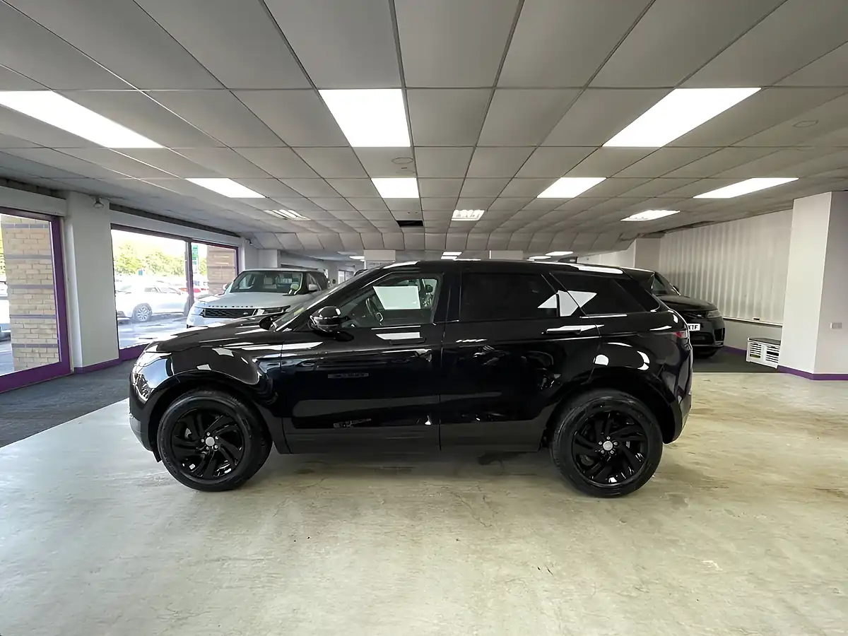 Used 2021 Land Rover Range Rover Evoque Black - Interior and Exterior details 10