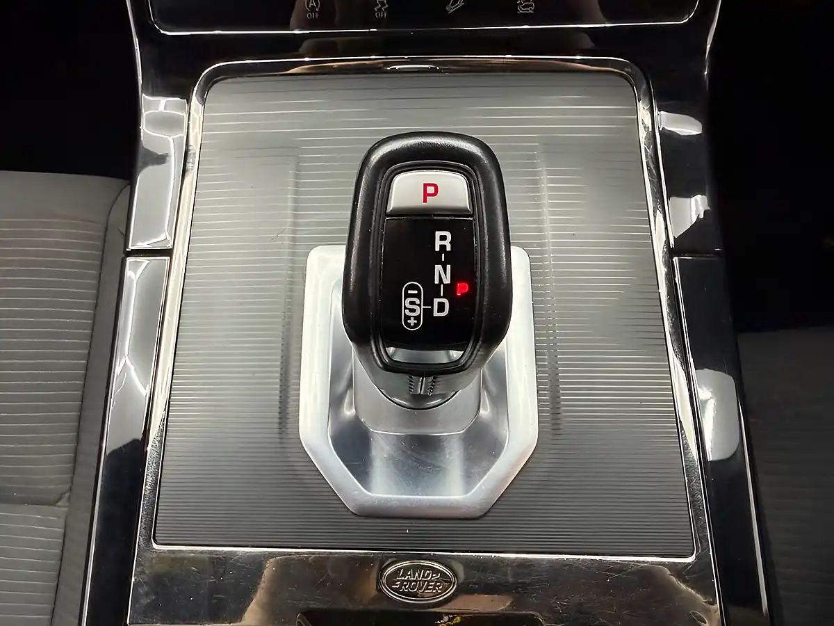 Used 2021 Land Rover Range Rover Evoque R-Dynamic Eiger Grey - Interior and Exterior details 17