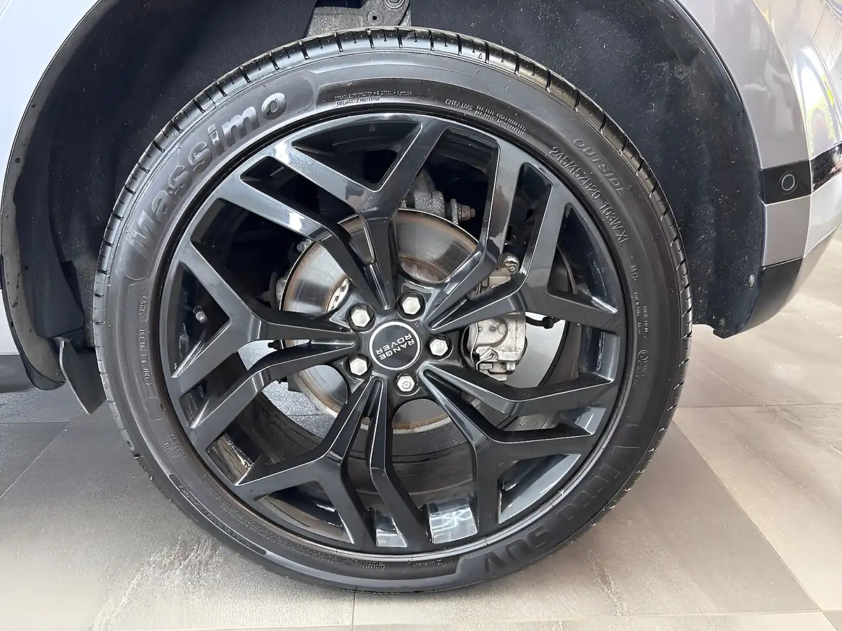Used 2021 Land Rover Range Rover Evoque R-Dynamic Eiger Grey - Interior and Exterior details 9