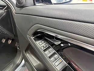 Used 2021 Land Rover Range Rover Evoque R-Dynamic Grey - Interior and Exterior details 15