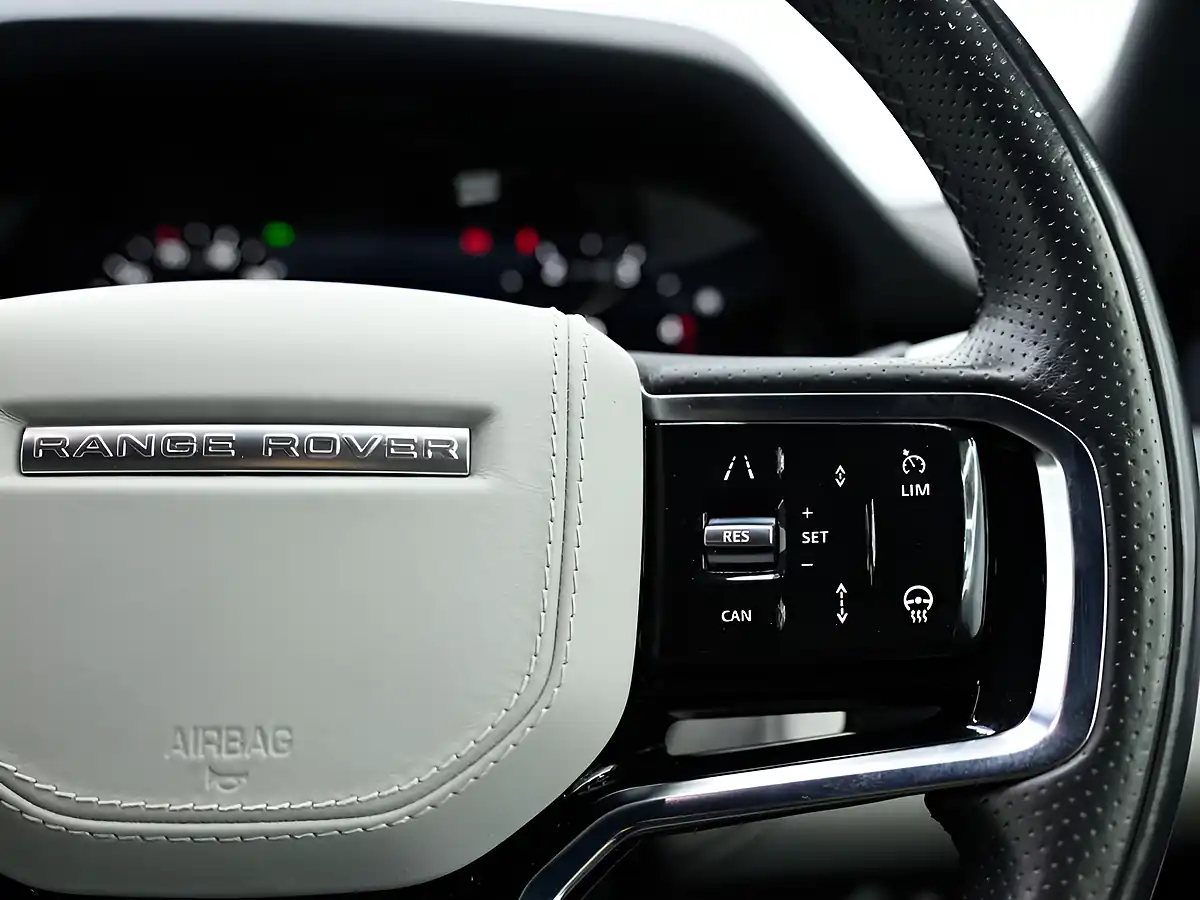 Used 2021 Land Rover Range Rover Evoque R-Dynamic Hse Grey - Interior and Exterior details 17