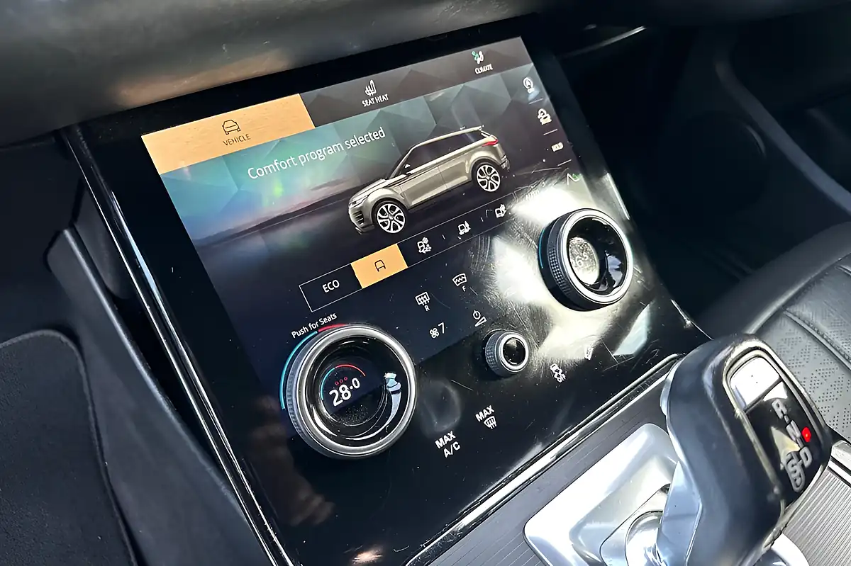 Used 2021 Land Rover Range Rover Evoque R-Dynamic Hse Silver - Interior and Exterior details 12