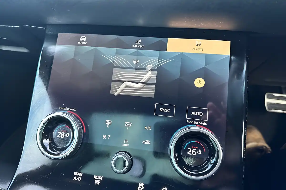 Used 2021 Land Rover Range Rover Evoque R-Dynamic Hse Silver - Interior and Exterior details 9