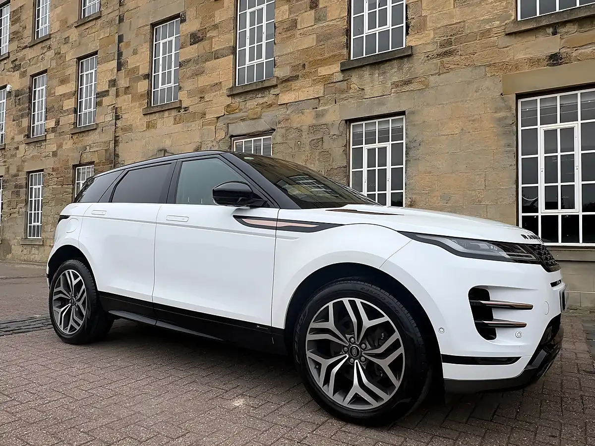 Used 2021 Land Rover Range Rover Evoque R-Dynamic Hse White - Interior and Exterior details 9