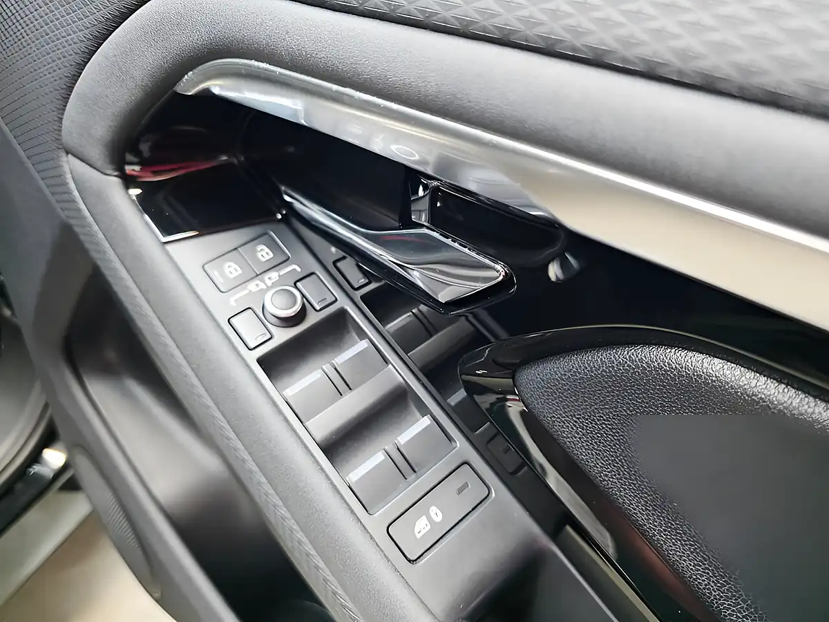 Used 2021 Land Rover Range Rover Evoque R-Dynamic S Black - Interior and Exterior details 19