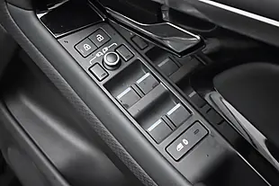 Used 2021 Land Rover Range Rover Evoque R-Dynamic S Santorini Black - Interior and Exterior details 11