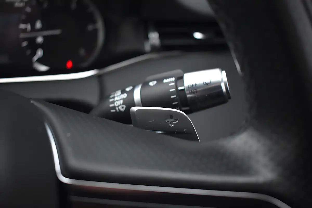 Used 2021 Land Rover Range Rover Evoque R-Dynamic S Santorini Black - Interior and Exterior details 12