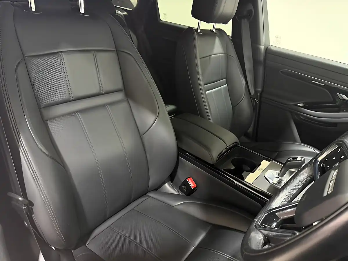 Used 2021 Land Rover Range Rover Evoque R-Dynamic S White - Interior and Exterior details 10