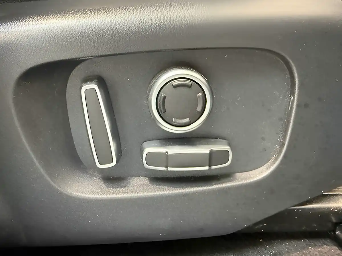 Used 2021 Land Rover Range Rover Evoque R-Dynamic Se Nolita Grey - Interior and Exterior details 12