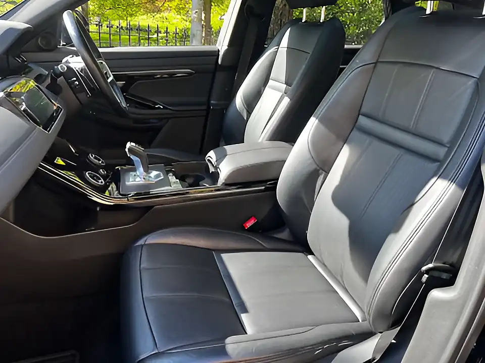 Used 2021 Land Rover Range Rover Evoque R-Dynamic Se Portofino Blue - Interior and Exterior details 8