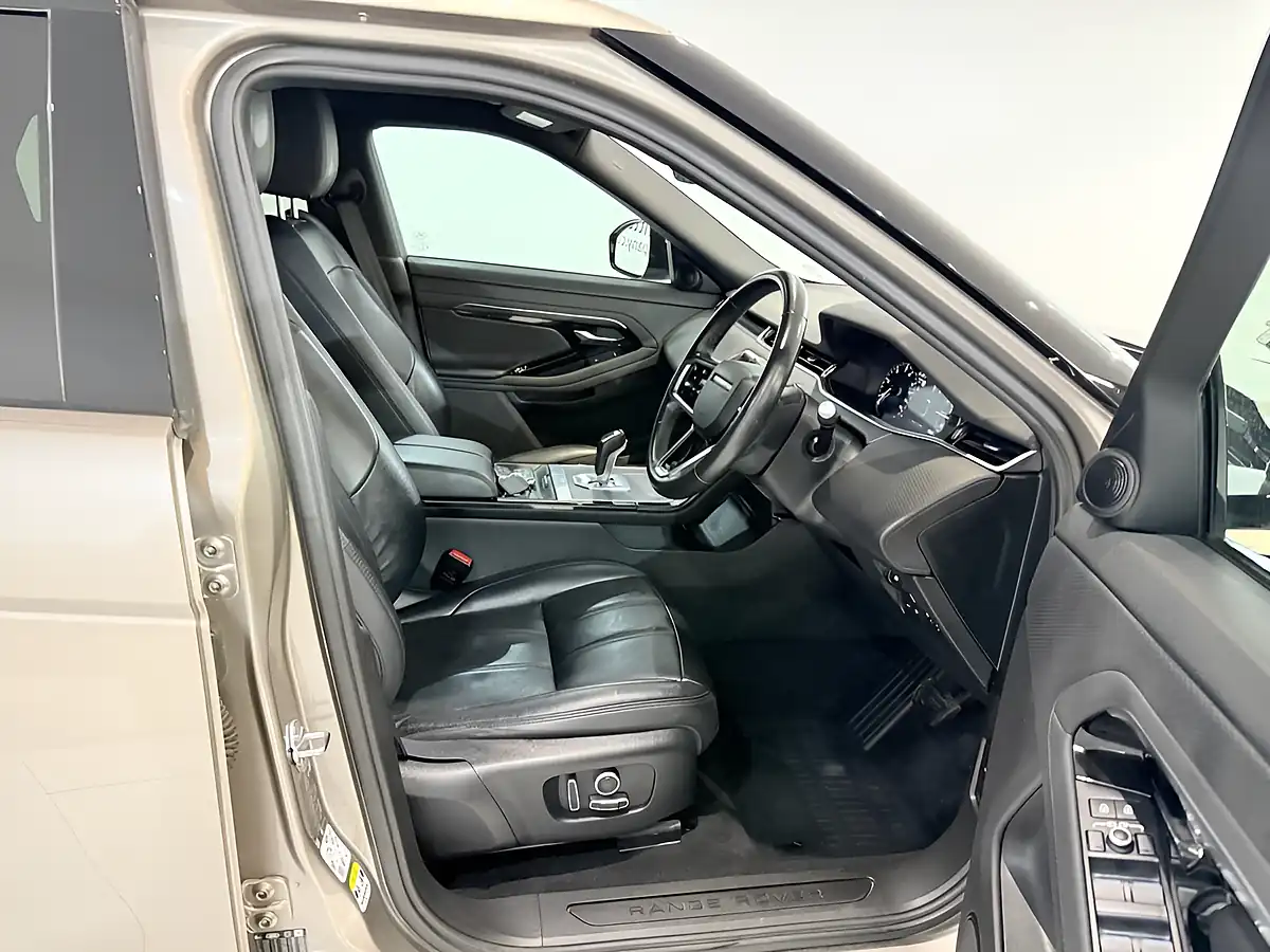 Used 2021 Land Rover Range Rover Evoque S Bronze - Interior and Exterior details 11