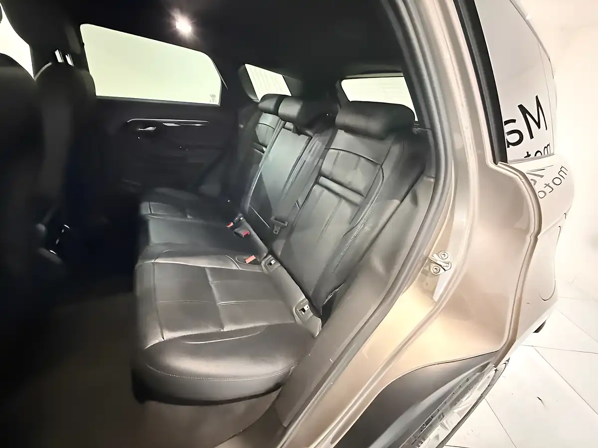 Used 2021 Land Rover Range Rover Evoque S Bronze - Interior and Exterior details 13