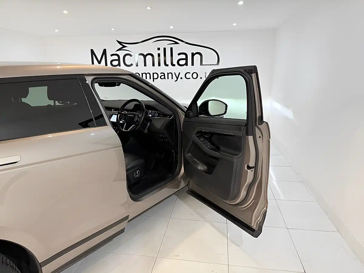 Used 2021 Land Rover Range Rover Evoque S Bronze - Interior and Exterior details 14