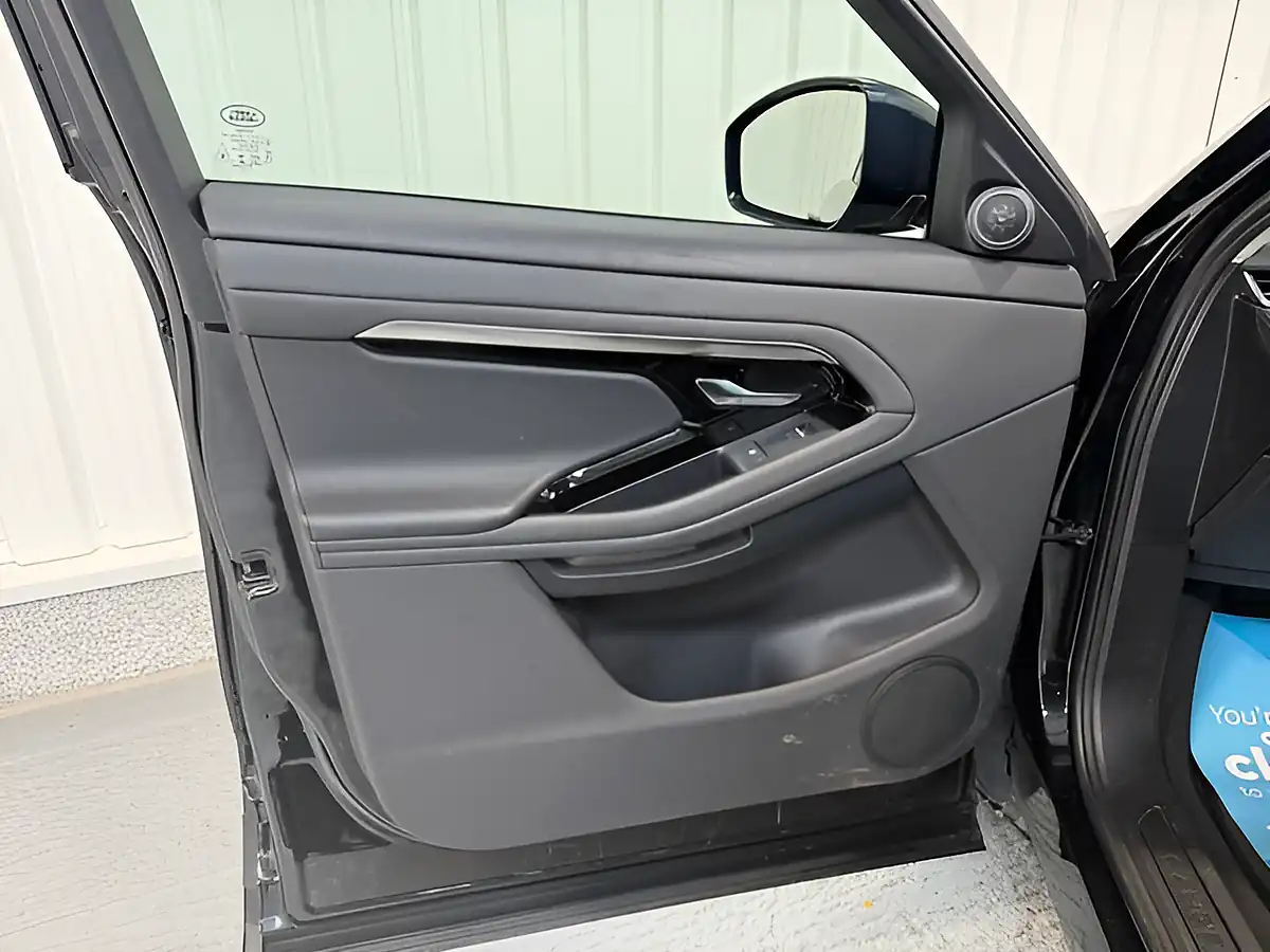 Used 2021 Land Rover Range Rover Evoque S Santorini Black - Interior and Exterior details 12