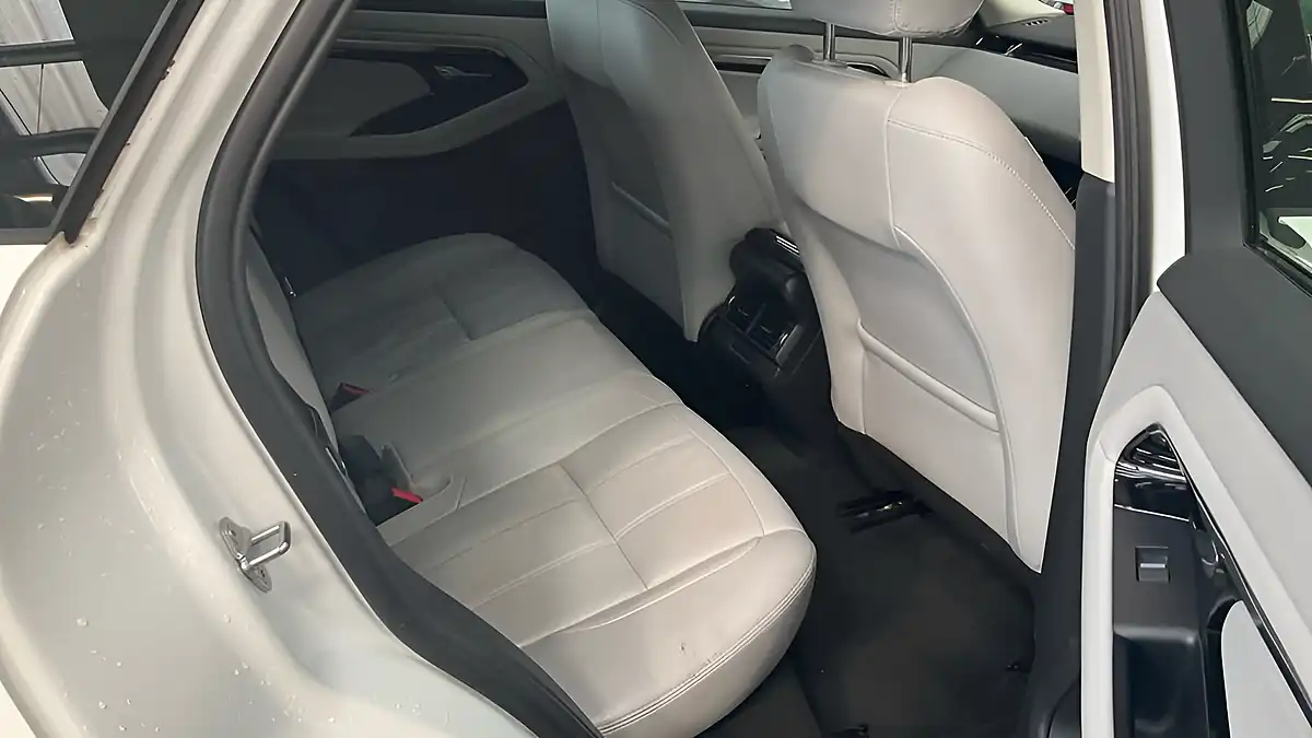Used 2021 Land Rover Range Rover Evoque S White - Interior and Exterior details 8