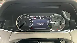 Used 2021 Land Rover Range Rover Evoque S White - Interior and Exterior details 9