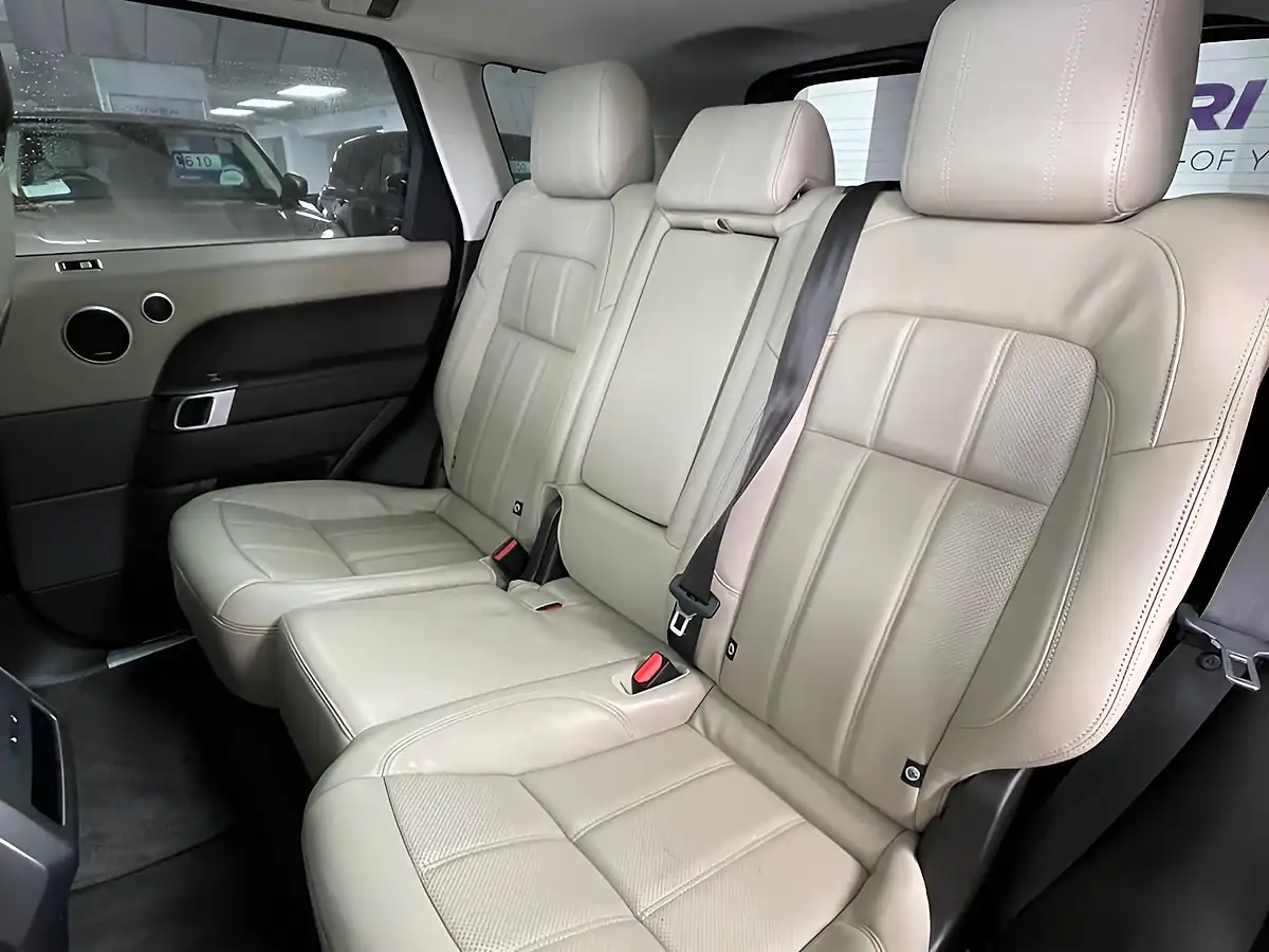 Used 2021 Land Rover Range Rover P400 Hse Hse Dynamic Byron Blue - Interior and Exterior details 14