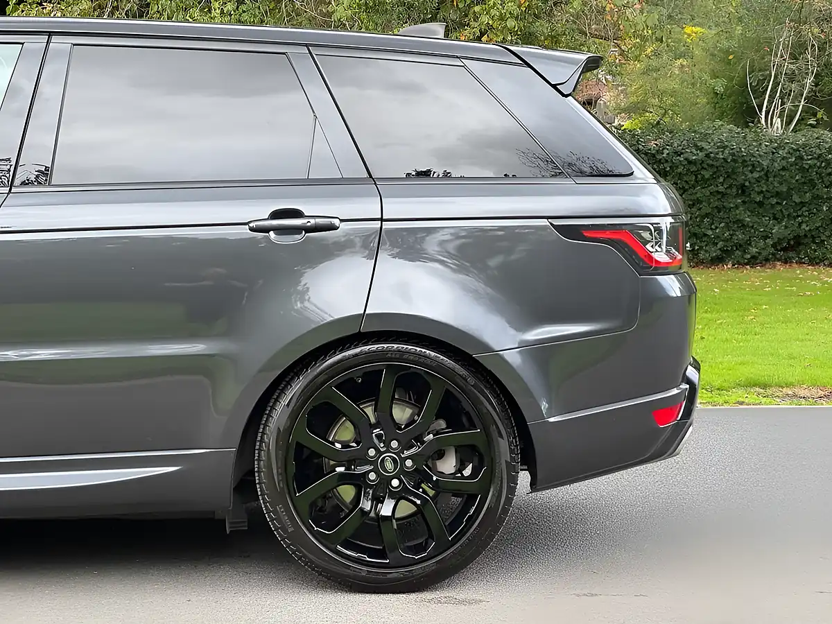 Used 2021 Land Rover Range Rover Sport Hse Dynamic Black Grey - Interior and Exterior details 9