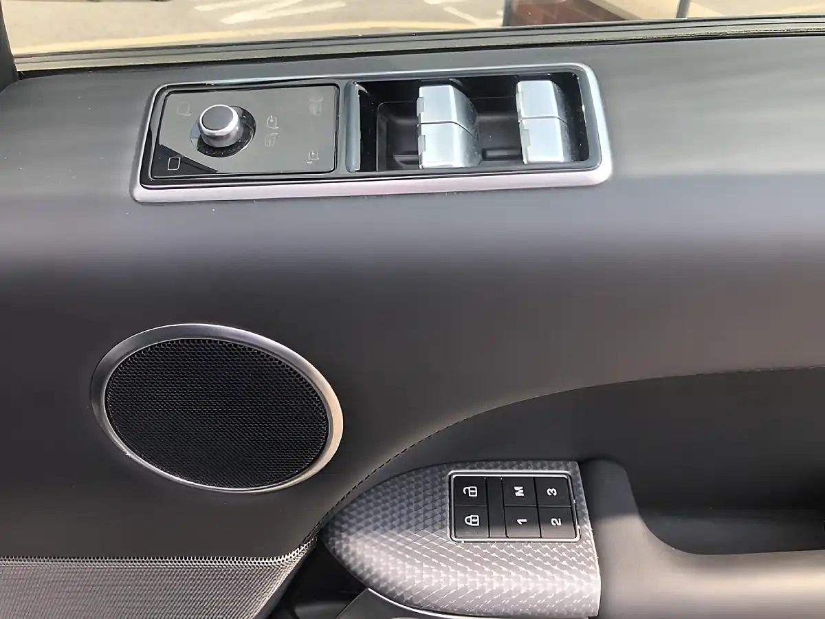 Used 2021 Land Rover Range Rover Sport Hse Dynamic Black - Interior and Exterior details 12