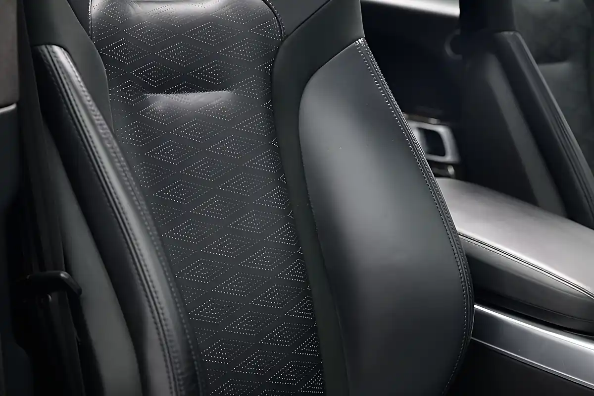Used 2021 Land Rover Range Rover Sport Svr Carbon Edition Grey - Interior and Exterior details 11