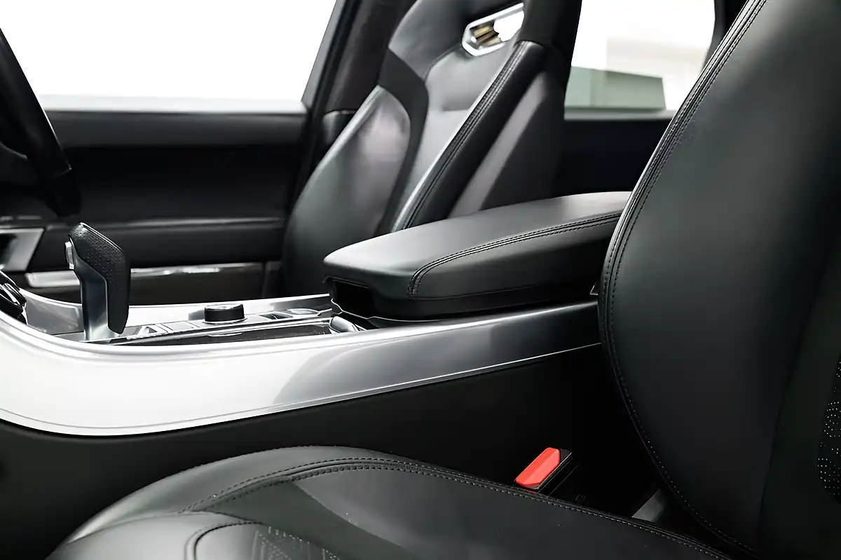 Used 2021 Land Rover Range Rover Sport Svr Carbon Edition Grey - Interior and Exterior details 16