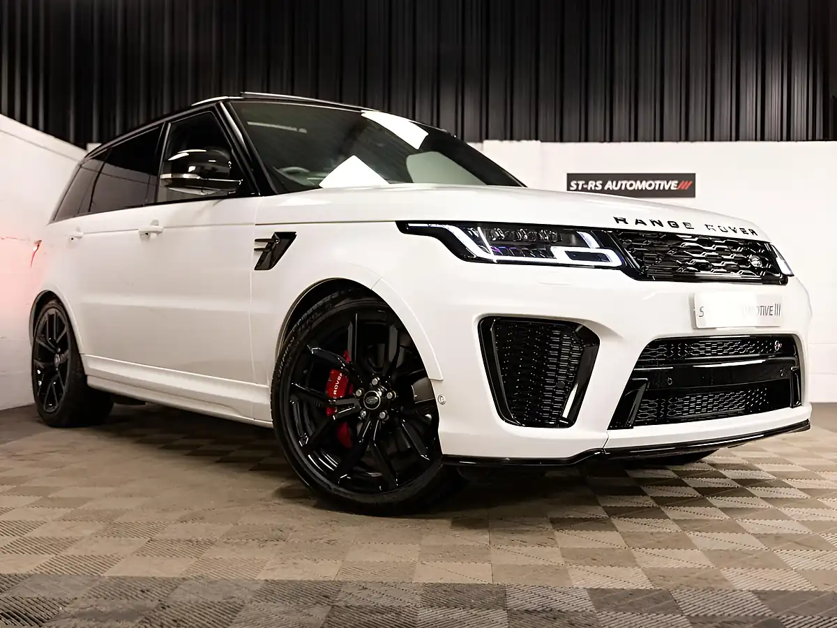 Used 2021 Land Rover Range Rover Sport Svr White - Front View