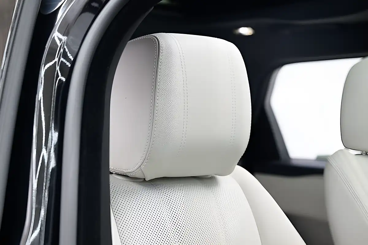 Used 2021 Land Rover Range Rover Velar Edition Santorini Black - Interior and Exterior details 11