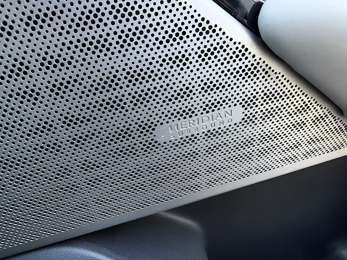 Used 2021 Land Rover Range Rover Velar Hse Blue - Interior and Exterior details 15