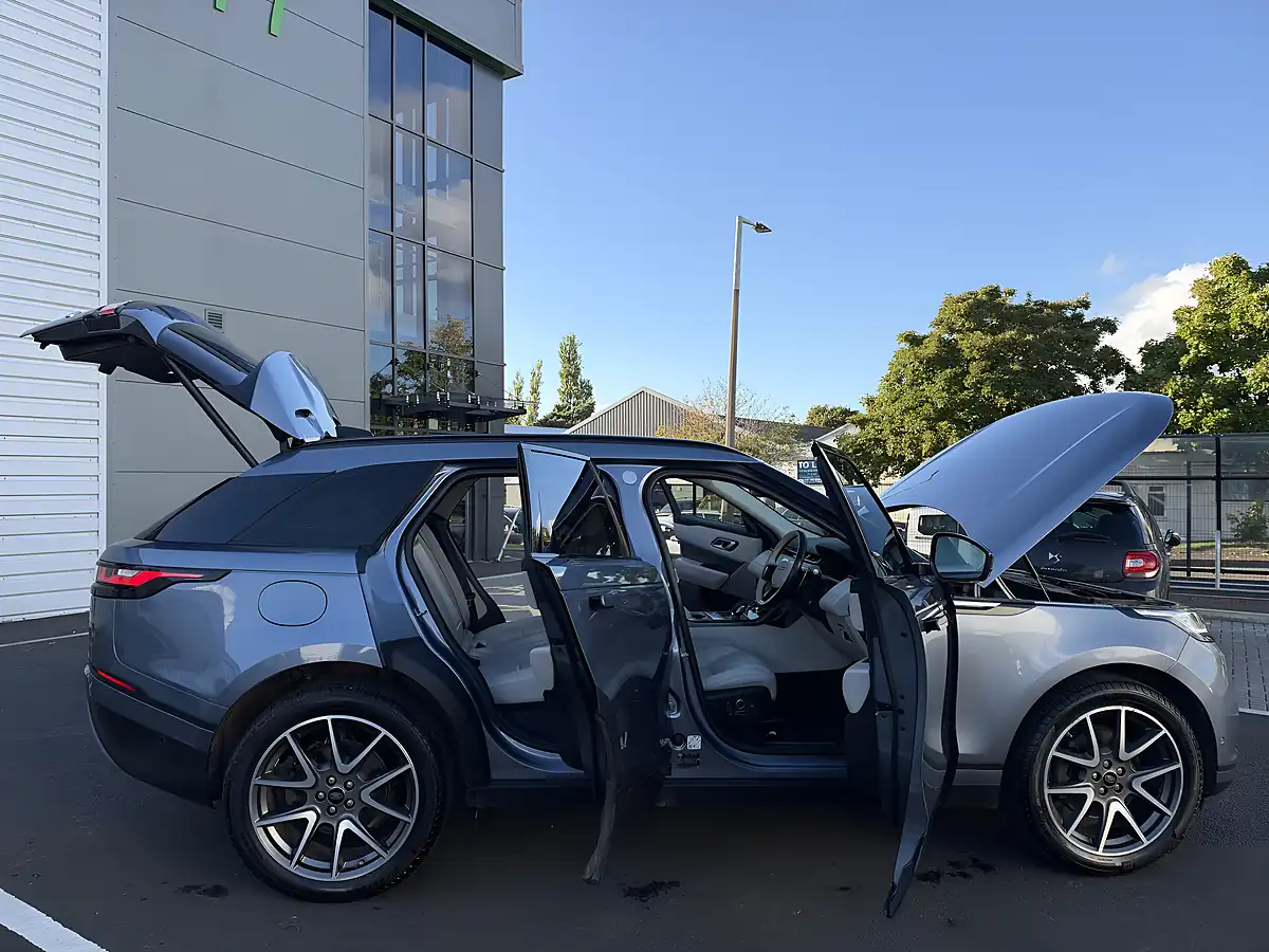 Used 2021 Land Rover Range Rover Velar Hse Blue - Interior and Exterior details 19
