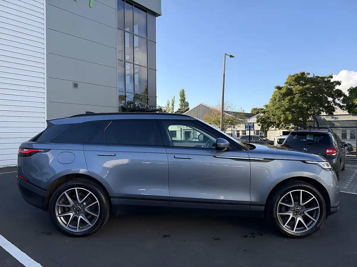 Used 2021 Land Rover Range Rover Velar Hse Blue - Interior and Exterior details 8