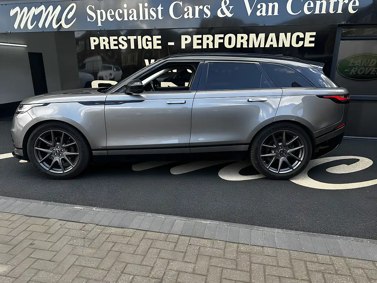 Used 2021 Land Rover Range Rover Velar R-Dynamic Hse Silicon Silver - Interior and Exterior details 4