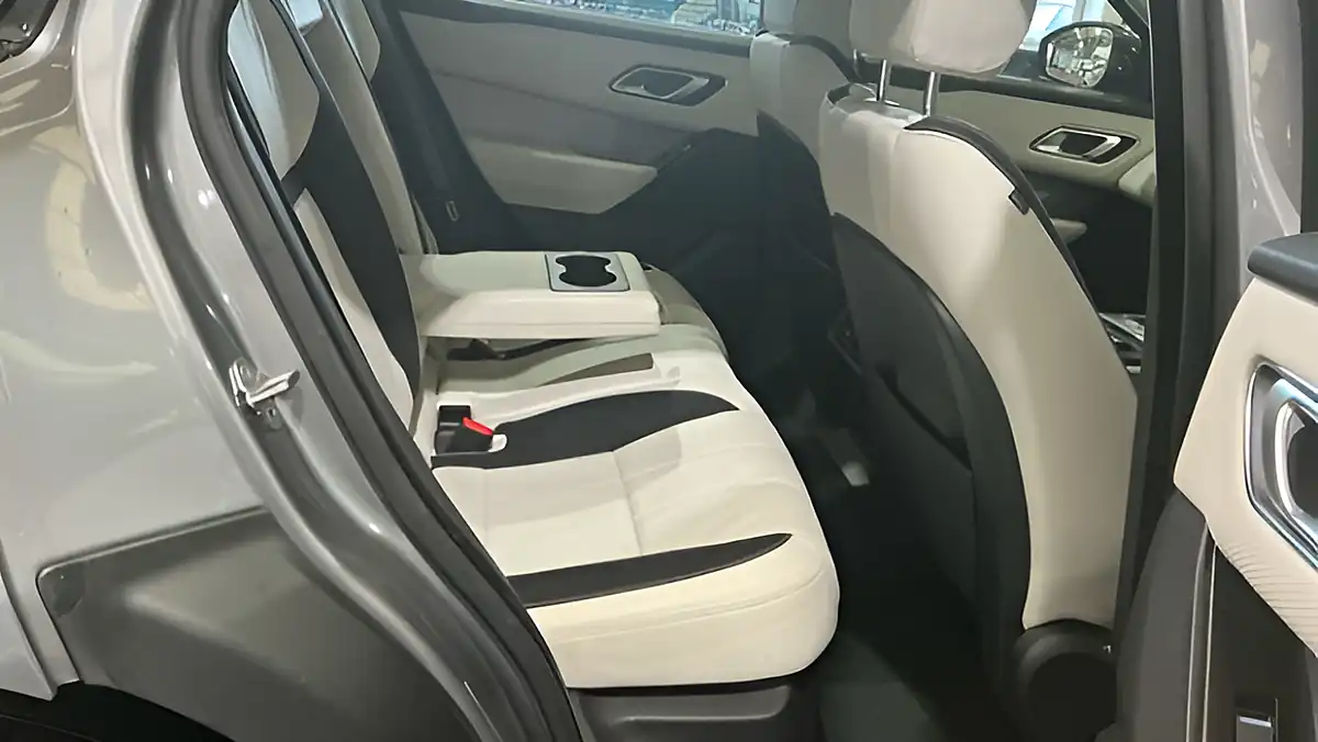 Used 2021 Land Rover Range Rover Velar R-Dynamic S Grey - Interior and Exterior details 9