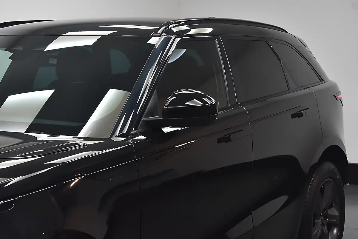 Used 2021 Land Rover Range Rover Velar R-Dynamic Santorini Black - Interior and Exterior details 7