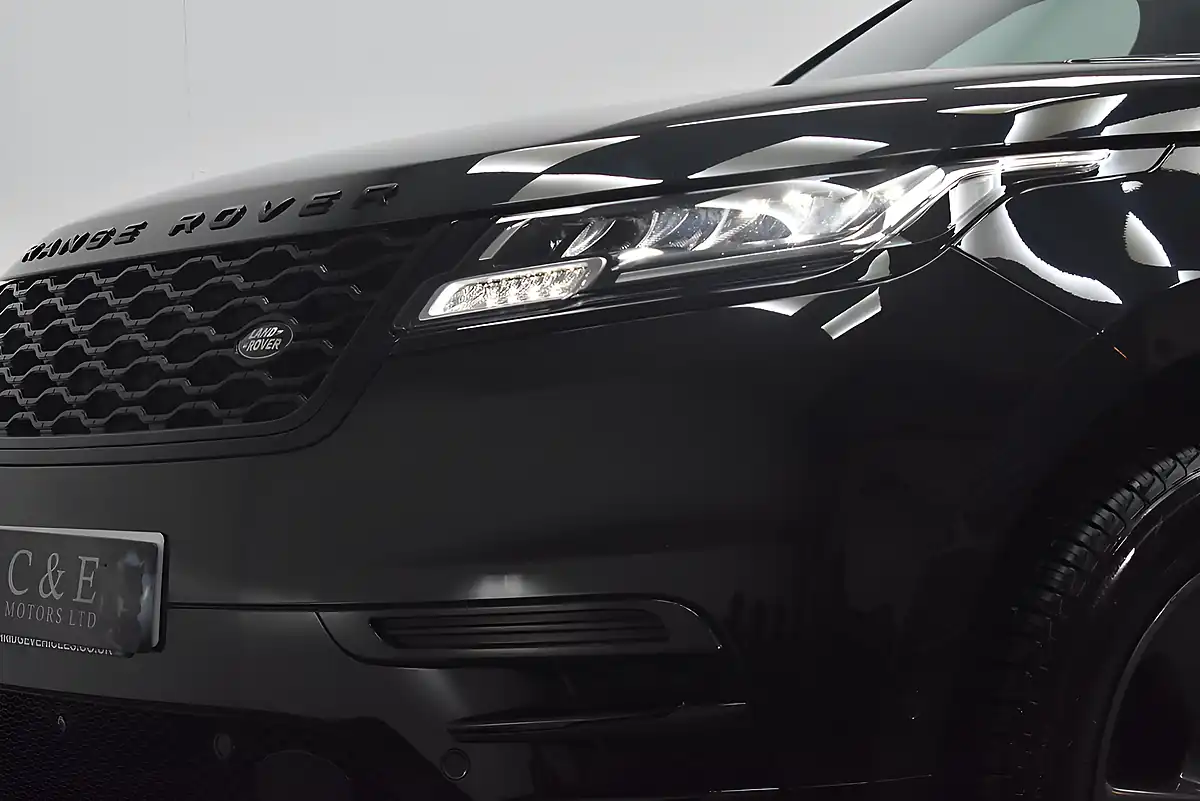 Used 2021 Land Rover Range Rover Velar R-Dynamic Santorini Black - Interior and Exterior details 9