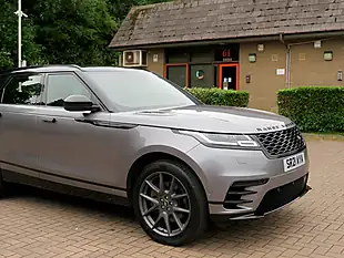 Used 2021 Land Rover Range Rover Velar R-Dynamic Se Eiger Grey Metallic - Interior and Exterior details 10