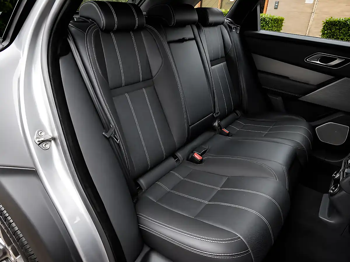 Used 2021 Land Rover Range Rover Velar R-Dynamic Se Eiger Grey Metallic - Interior and Exterior details 14