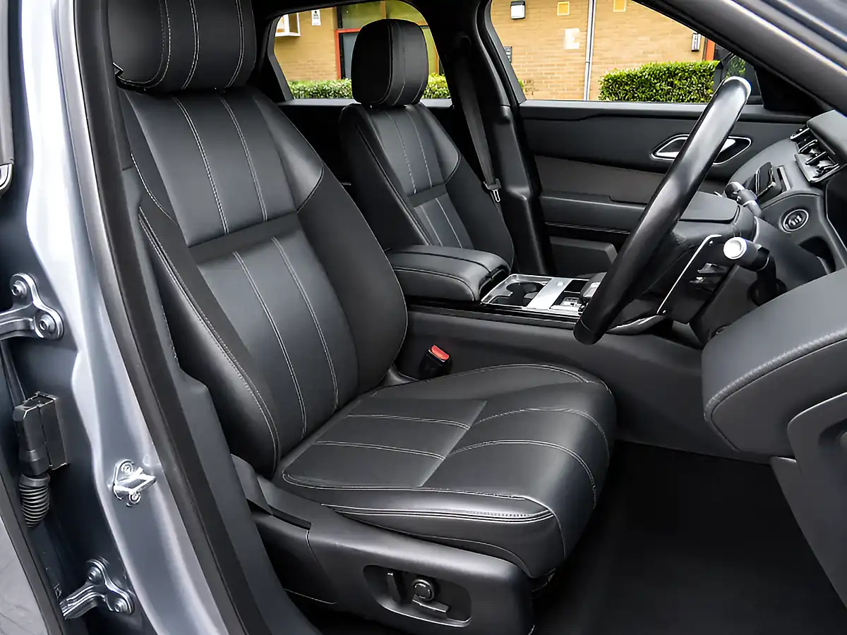 Used 2021 Land Rover Range Rover Velar R-Dynamic Se Eiger Grey Metallic - Interior and Exterior details 15