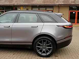 Used 2021 Land Rover Range Rover Velar R-Dynamic Se Eiger Grey Metallic - Interior and Exterior details 19