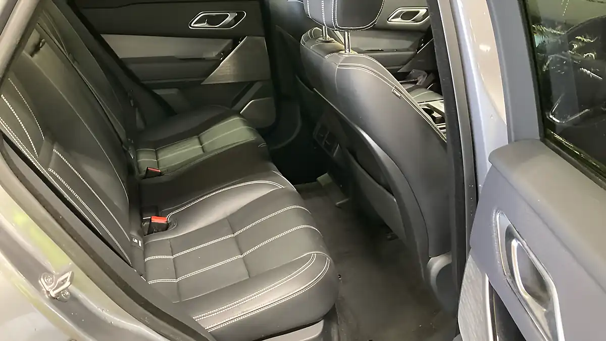 Used 2021 Land Rover Range Rover Velar R-Dynamic Se Grey - Interior and Exterior details 8