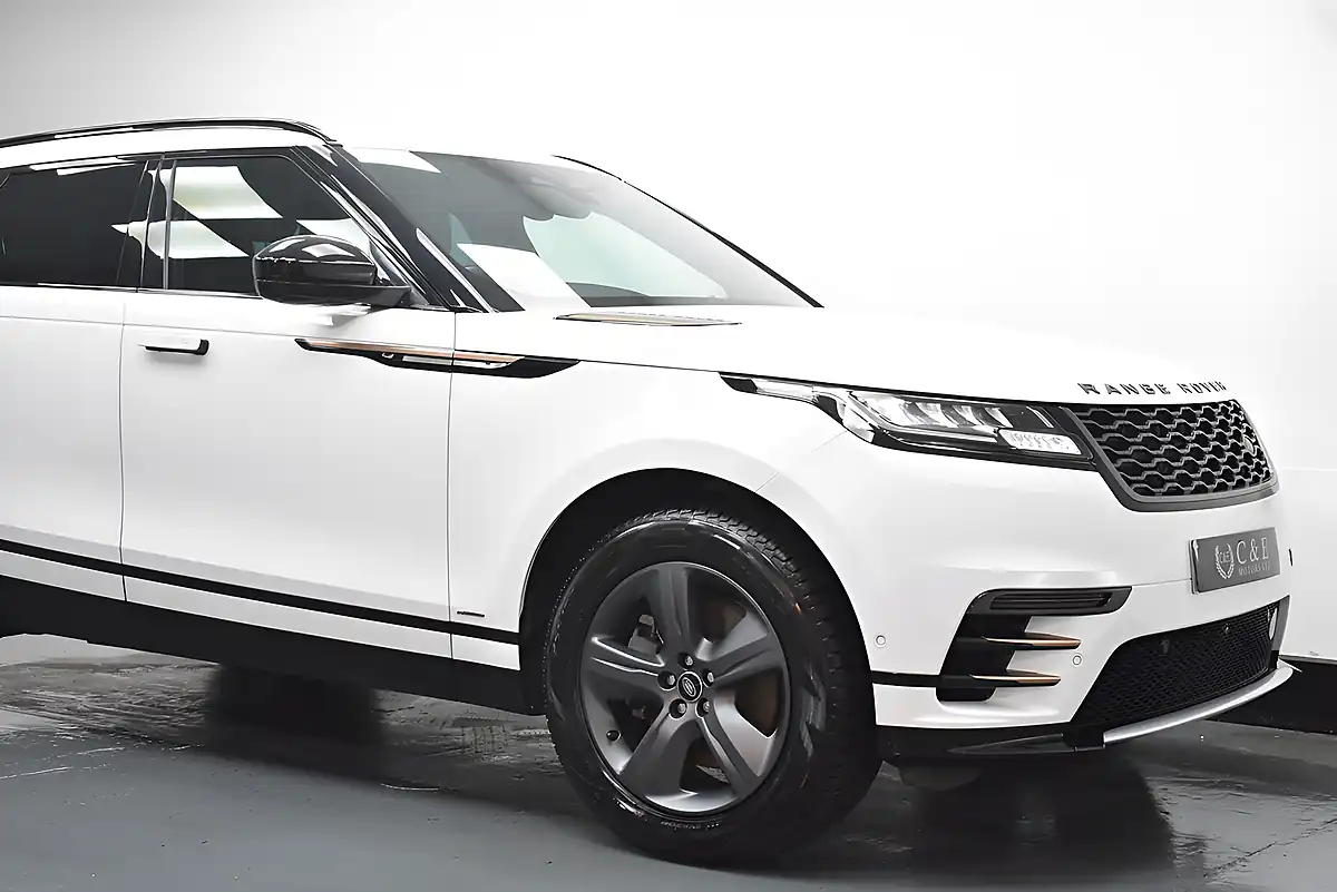 Used 2021 Land Rover Range Rover Velar R-Dynamic White - Interior and Exterior details 14